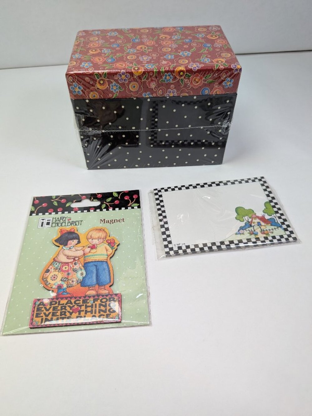 VTG Mary Engelbreit Recipe Box Lot Pooch & Sweetheart Magnet & Sticky Notes NIB